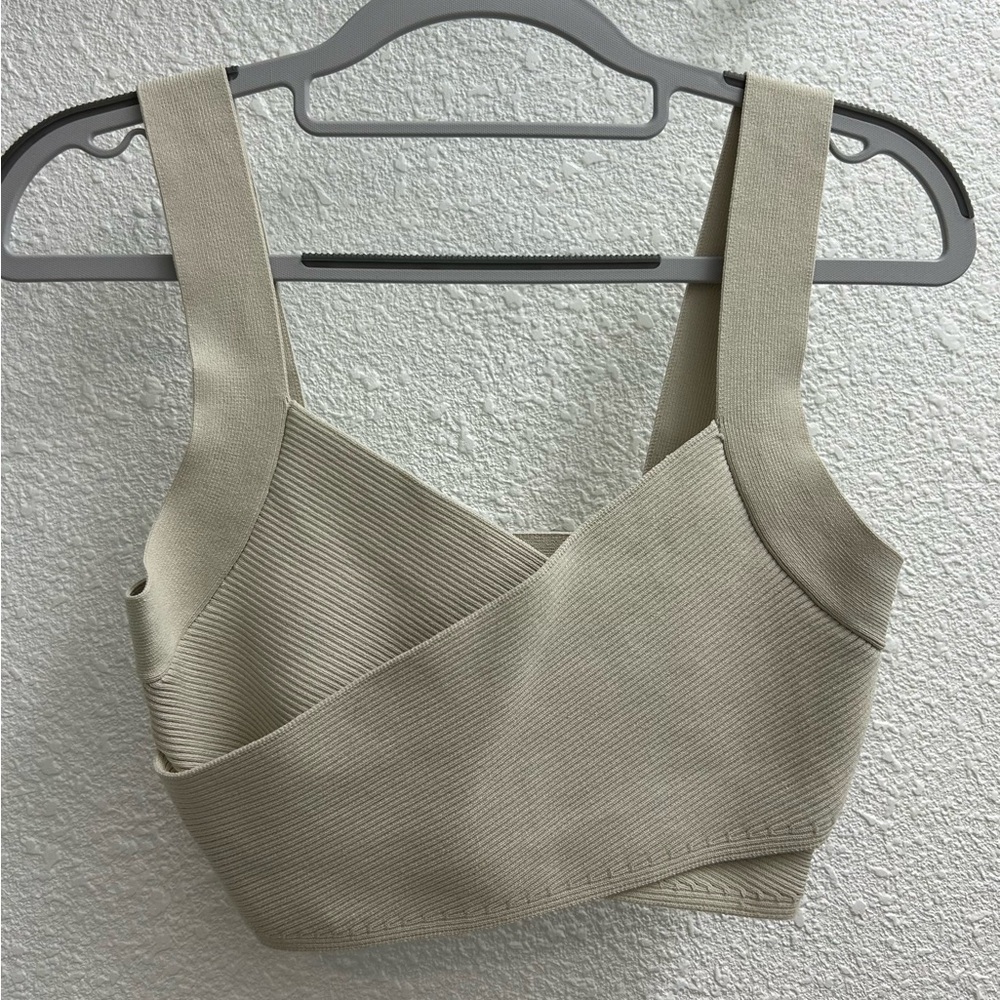 Aritzia Sculpt Knit Tank